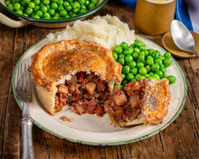 Load image into Gallery viewer, Bully Beef Pie (Box of 6 x 250g)