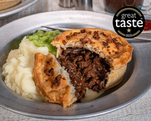 Load image into Gallery viewer, Minced Yorkshire Beef &amp; Onion (Box of 6 x 250g)
