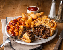 Load image into Gallery viewer, Minced Yorkshire Beef &amp; Onion (Pack of 6 x 250g)
